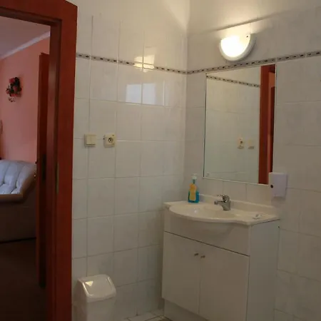Garni Anne-mary 3*