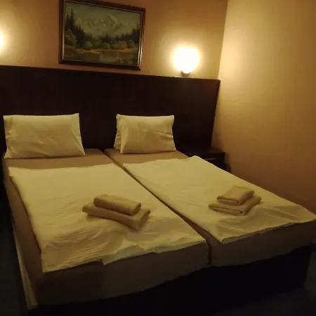 Hotel Garni Anne-mary 3*