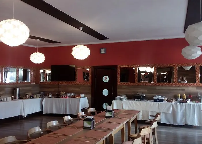 Hotel Garni Anne-mary Piest'any