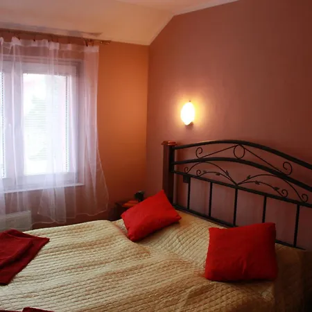 Hotel Garni Anne-mary Piest'any
